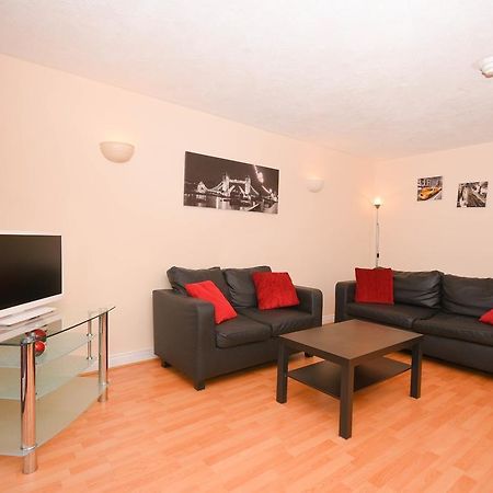 Town Or Country - Clench Street Apartment Southampton Bagian luar foto