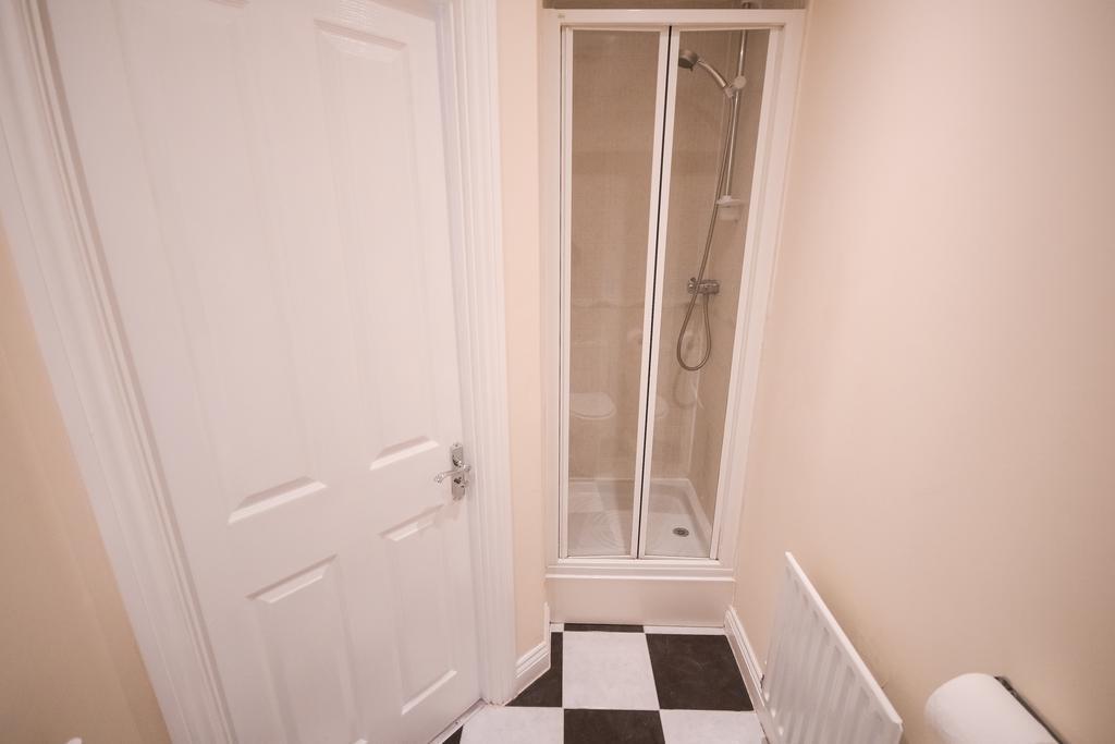 Town Or Country - Clench Street Apartment Southampton Bagian luar foto