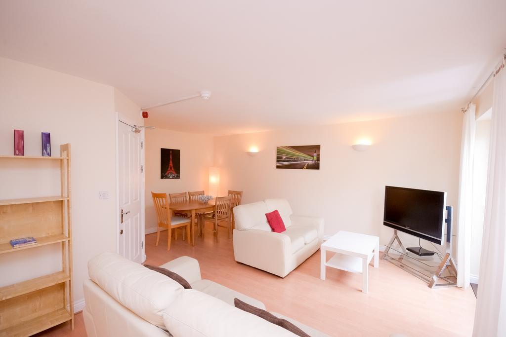 Town Or Country - Clench Street Apartment Southampton Bagian luar foto